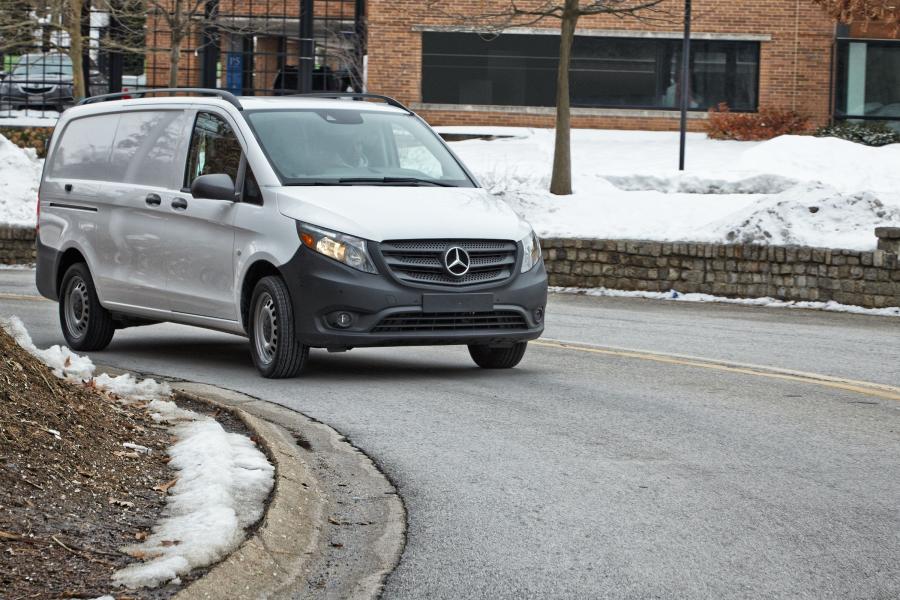  Mercedes-Benz Metris Cargo Van 2015 года  (фото 5 из 31)